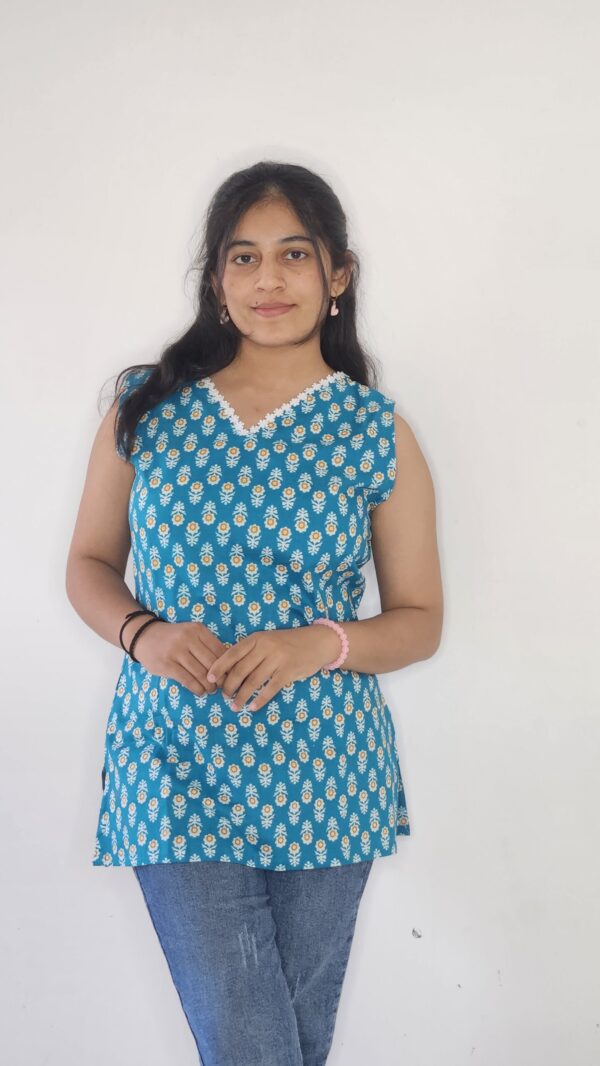 Neel chandani- v neck kurti