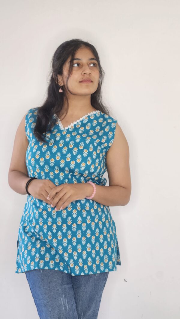 Neel chandani- v neck kurti