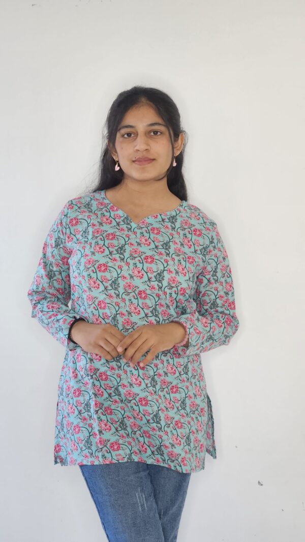 Bloomlight short cotton kurti