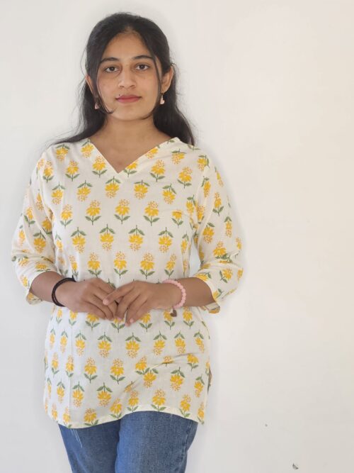 Pushpkali - v neck kurti